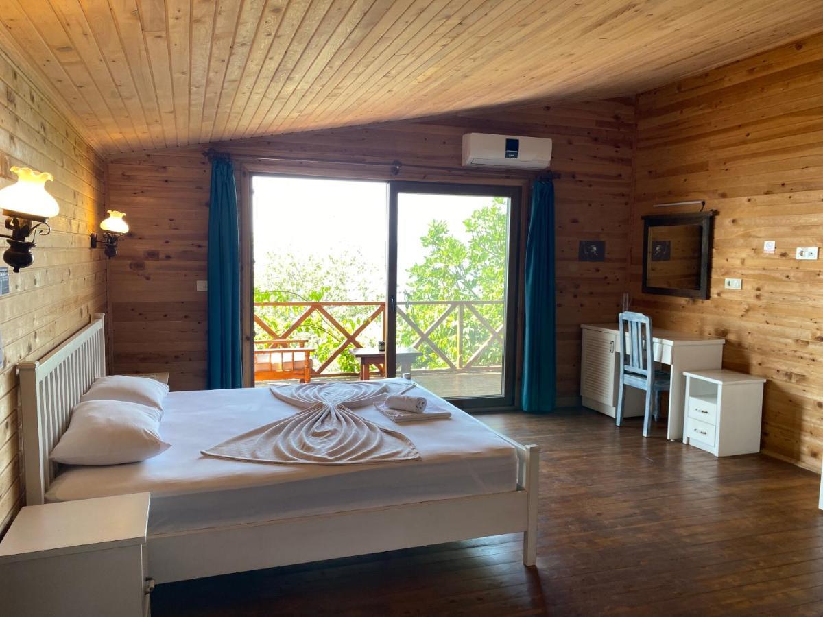 Casa Roja Apartment Cedit Екстериор снимка