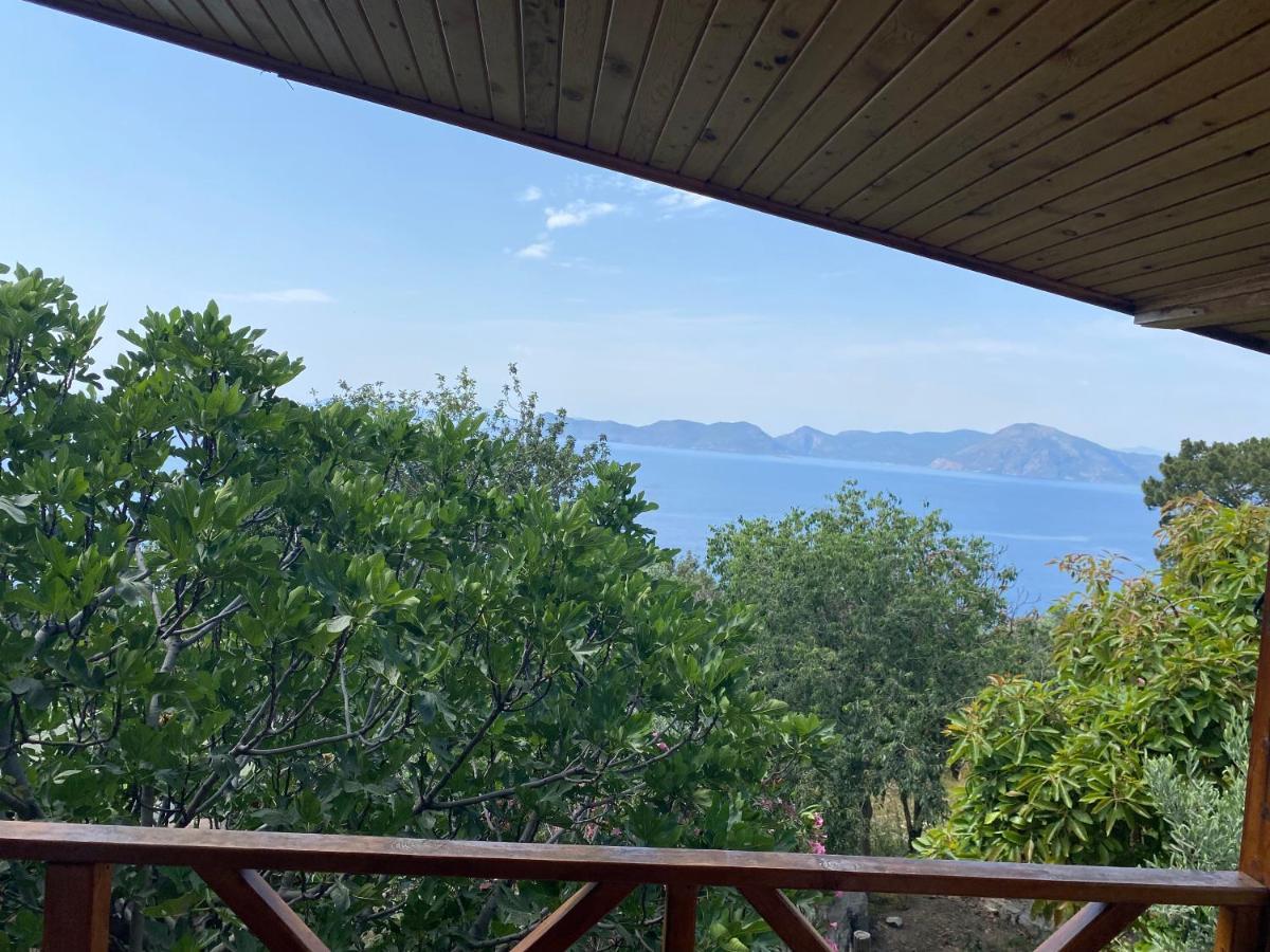 Casa Roja Apartment Cedit Екстериор снимка