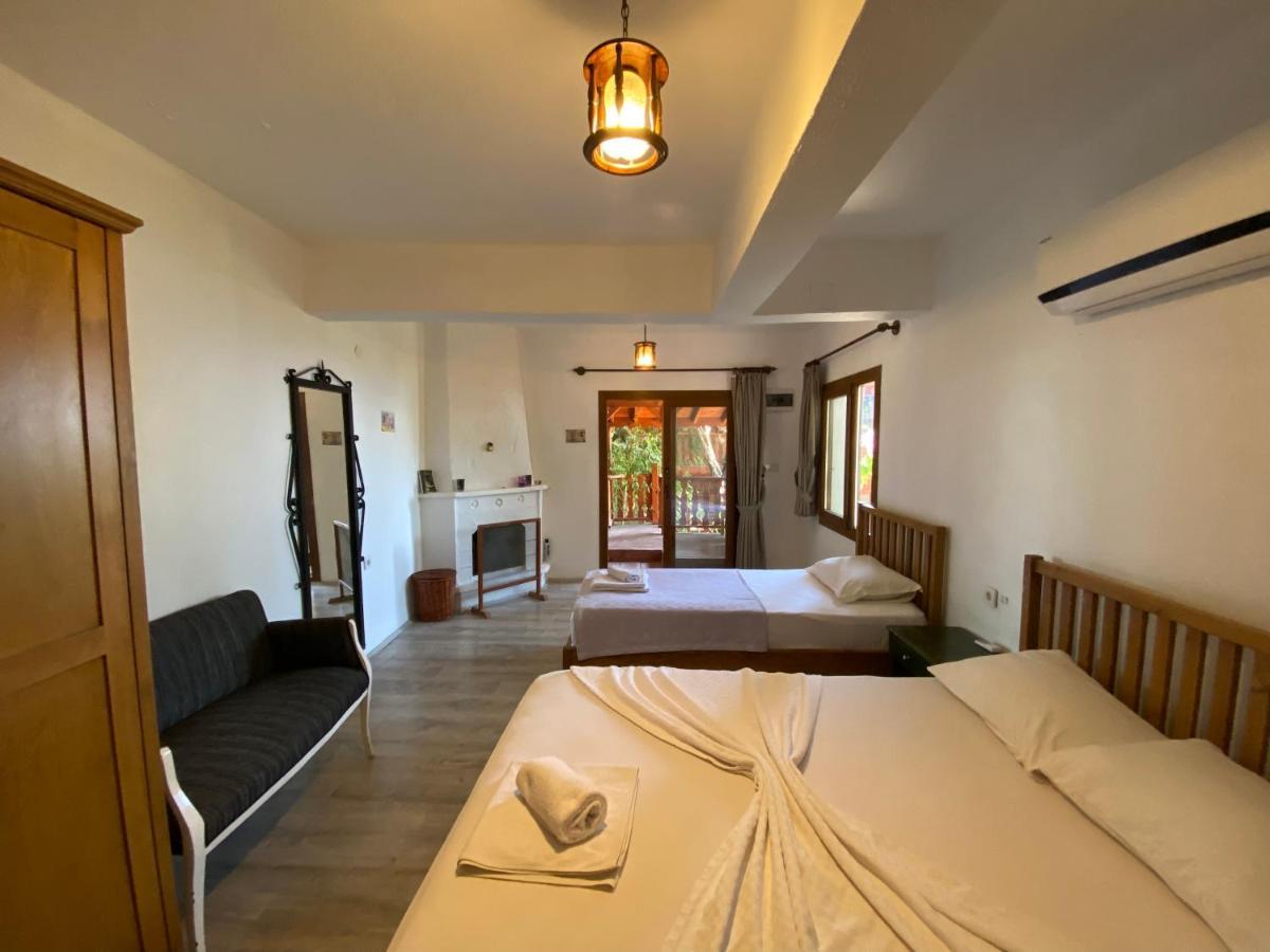 Casa Roja Apartment Cedit Екстериор снимка